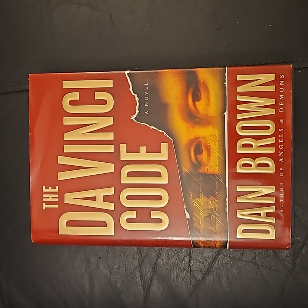 Hardcover The DaVinci Code by Dan Brown
